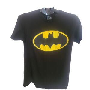 Men's Black Batman T Shirt Small DC Licnsed Classic Design